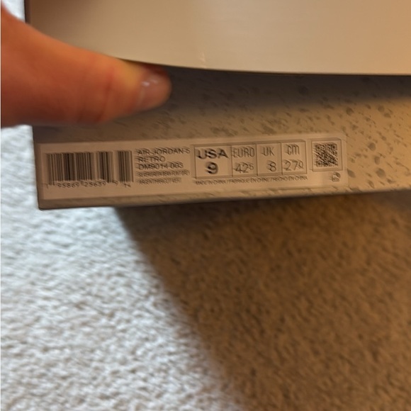 Air Jordon 5 Retro - Picture 3 of 5